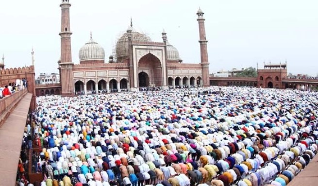 Eid al Adha 2024: ईद-उल अजहा आज, जानें कहां-कितने बजे अदा की जाएगी नमाज