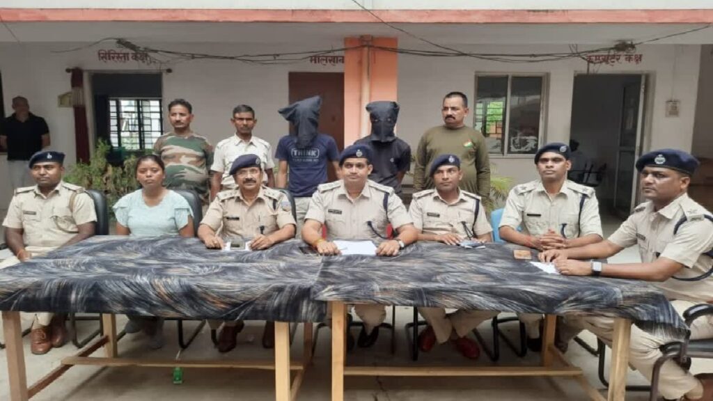 नाबालिक लड़की से सामूहिक दुष्कर्म