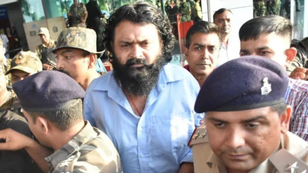 दिनेश गोप