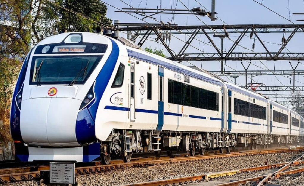 वन्दे भारत ट्रेन पर पथराव
