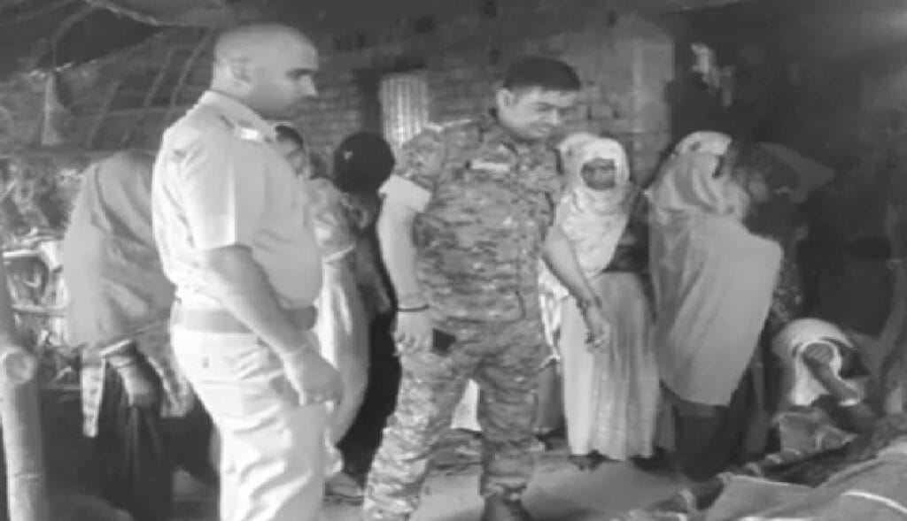 Godda Crime News: Elderly woman sleeping at home murdered by slitting her throat, sensation in the area