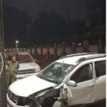 Accident In Ranchi: Drunk driver hits electric pole near Raj Bhavan, car damaged, driver injured