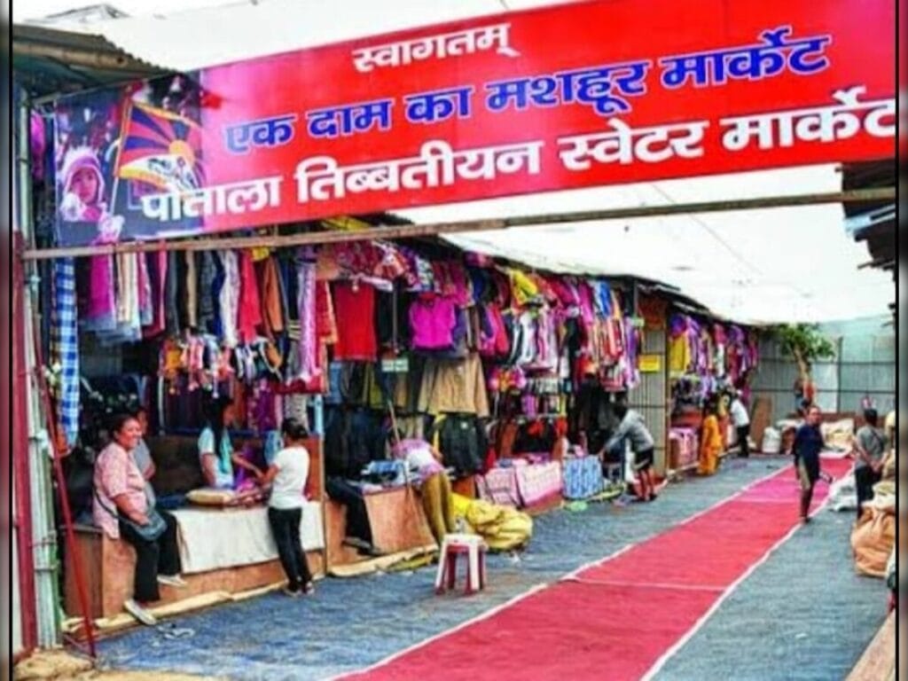 Potala market decorated in the capital Ranchi, colorful warm clothes are available with style