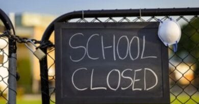 शीतलहर के कारण रांची में KG से 12वीं तक स्कूल 10 जनवरी तक बंद, डीसी ने जारी किया आदेश