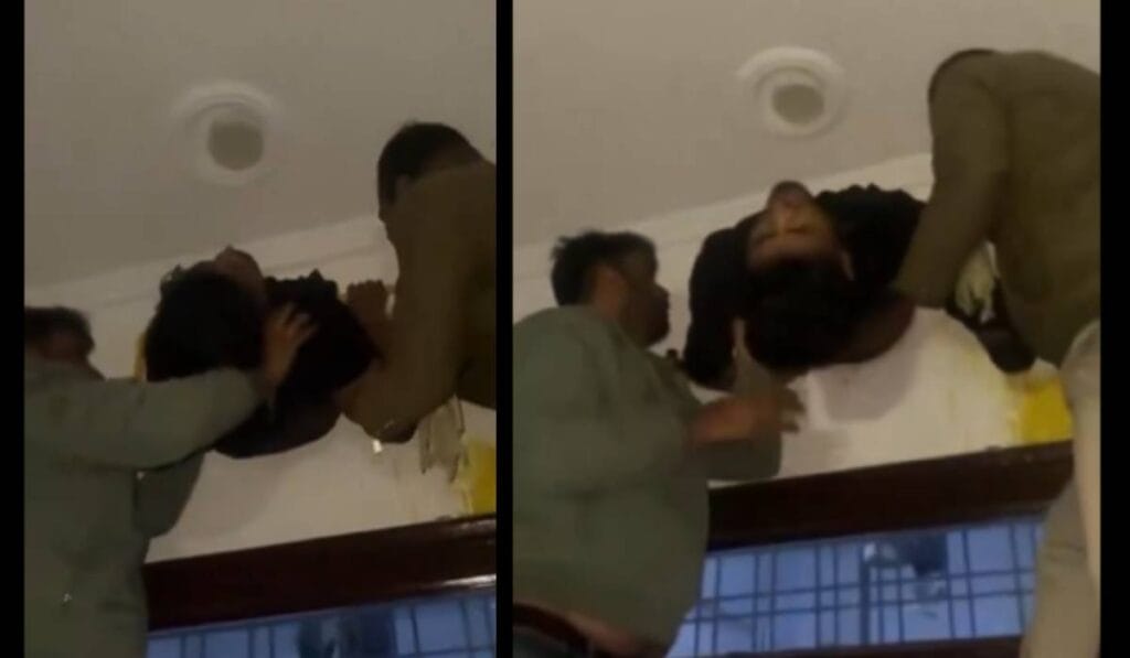 Viral Video: ऐसी चोरी देख माथा पकड़ लेंगे आप, एग्जॉस्ट फैन में अटका चोर कि मदद के लिए बुलनी पड़ गई पुलिस