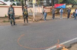 Big news: Criminals shot newspaper agent Arun Singh near DIG office in Dumka, fatal attack for the third time.