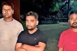 रांची के ओरमांझी स्थित तरंगनी लिकर्स फैक्ट्री में छापेमारी के दौरान 303 पेटी विदेशी शराब बरामद, आरजेडी नेता सुबोध राय समेत तीन गिरफ्तार.